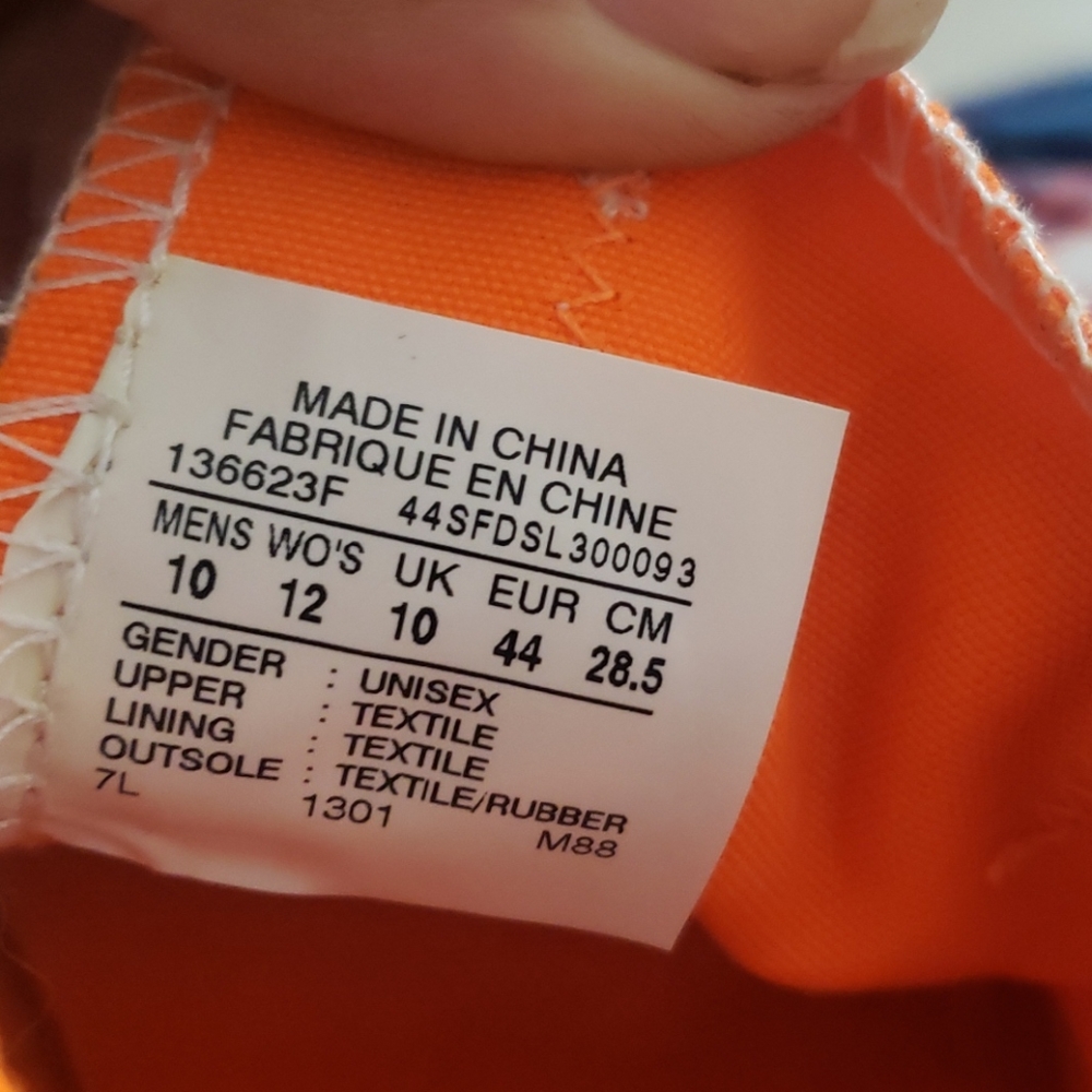 Orange converse very good condition - Picture 2 of 4